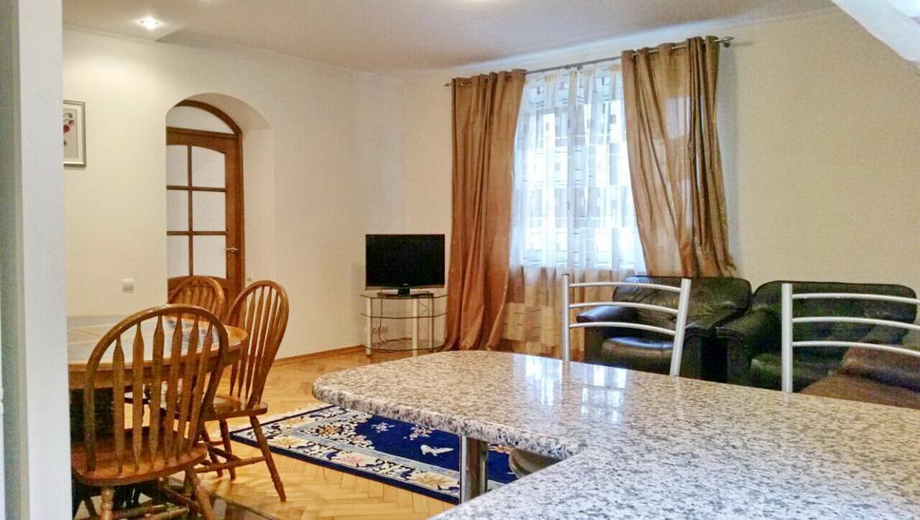 Apartment On Myasnikova 34 Minsk Eksteriør bilde